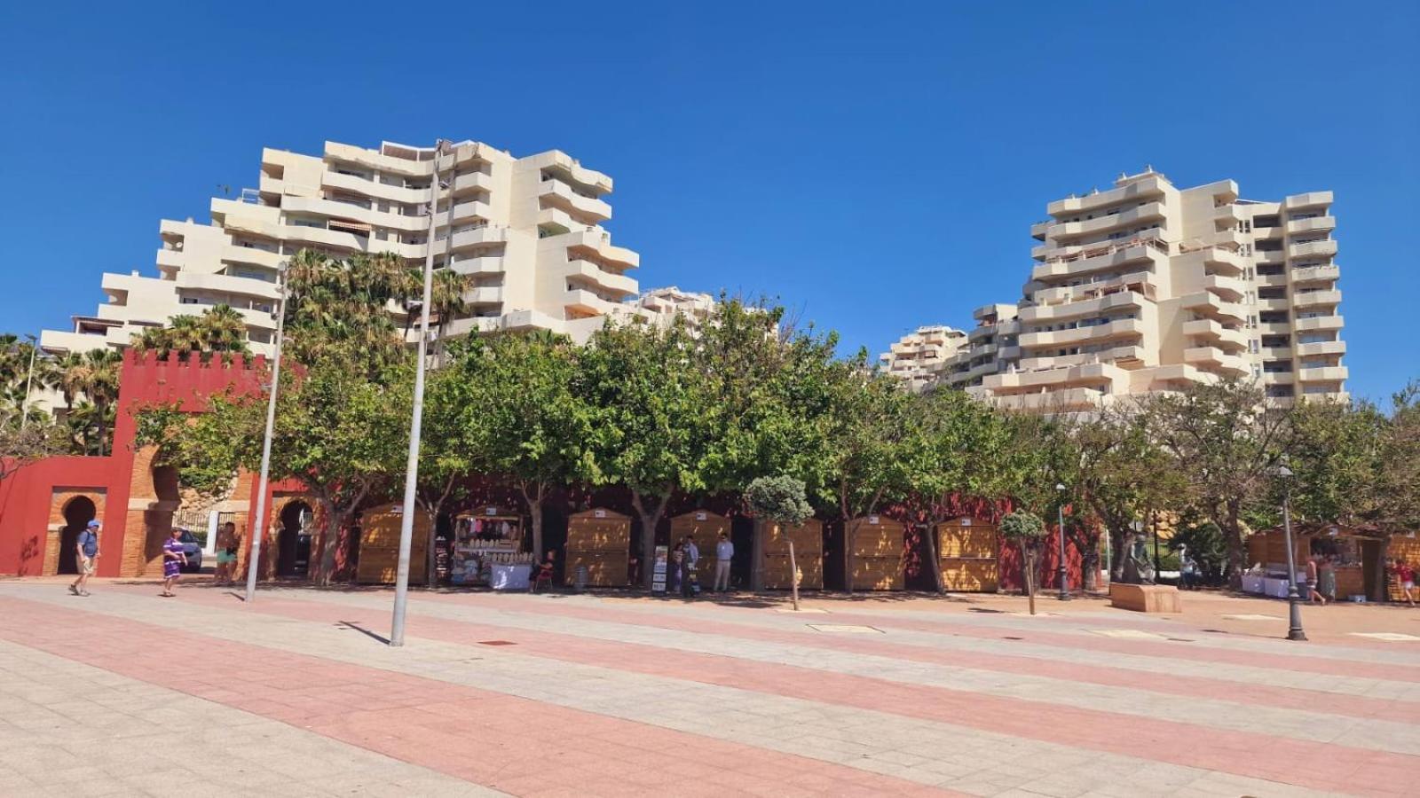 Apartamentos Magic Benalbeach By Benalnova بينالماذينا المظهر الخارجي الصورة