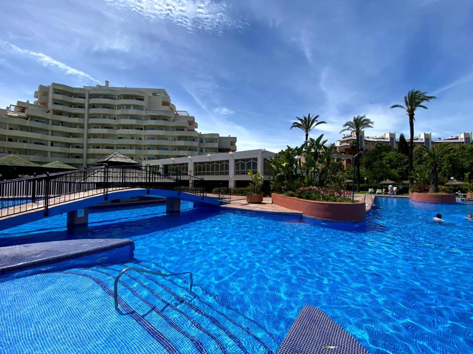 Apartamentos Magic Benalbeach By Benalnova بينالماذينا المظهر الخارجي الصورة